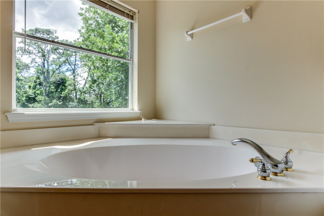2965 Pinedale Road Fernandina Beach, FL 32034 - Photo 19 of 35 a view of a sink with a window