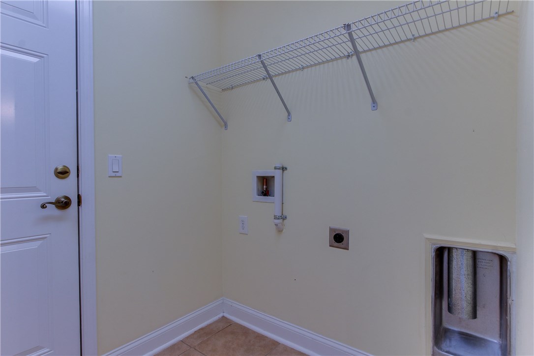2965 Pinedale Road Fernandina Beach, FL 32034 - Photo 26 of 35 a view of a small room