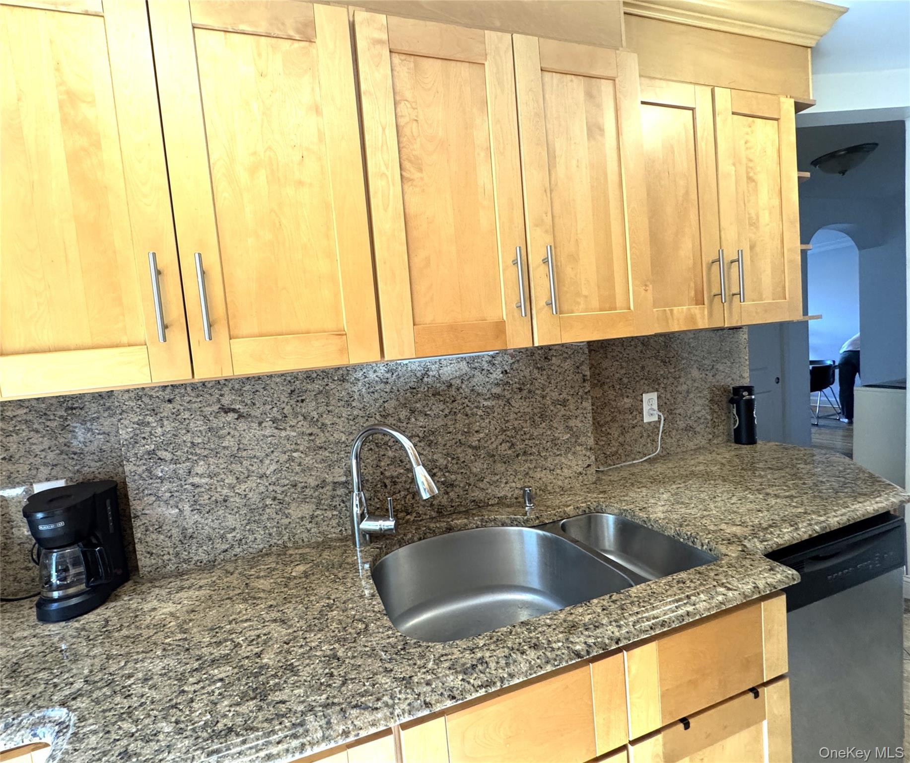 141-02 78th Road, Unit 3K Queens, NY 11367 - Photo 8 of 28 Gallery Image 8