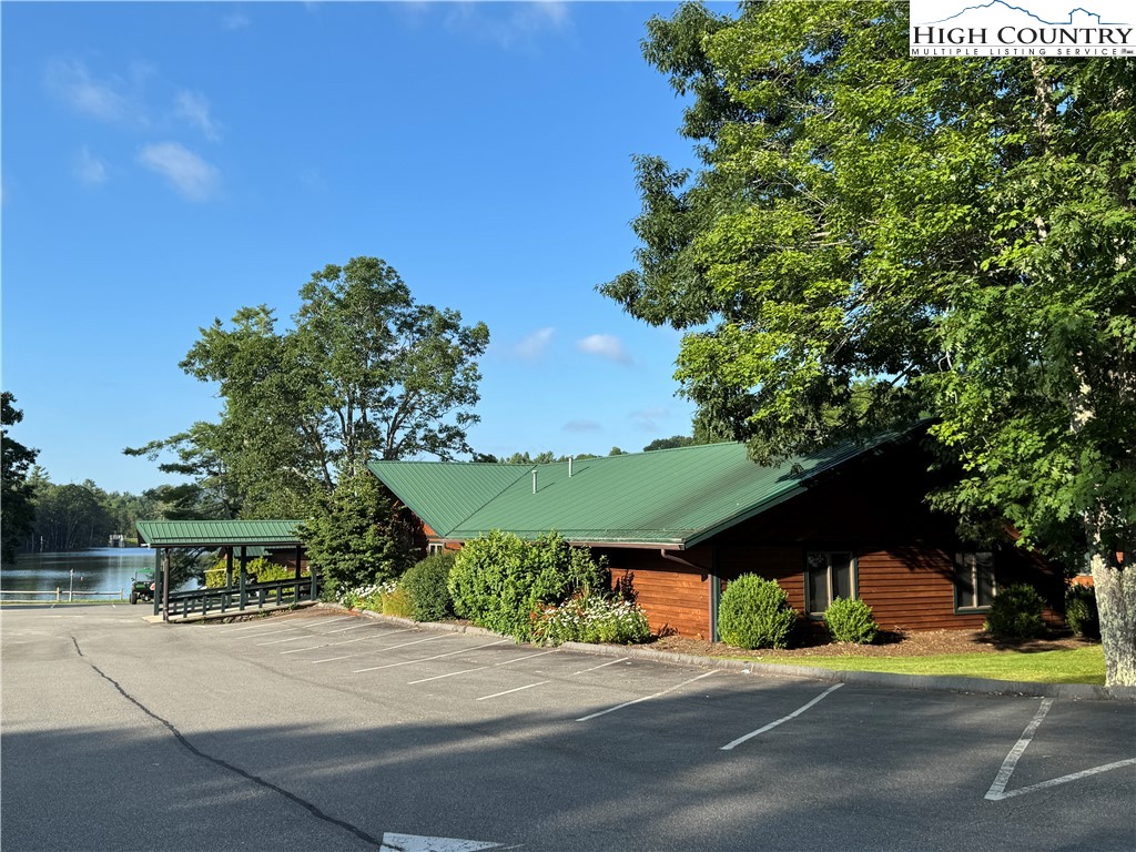 203 Black Pine Road Newland, NC 28657 - Photo 35 of 39 an outdoor view with patio