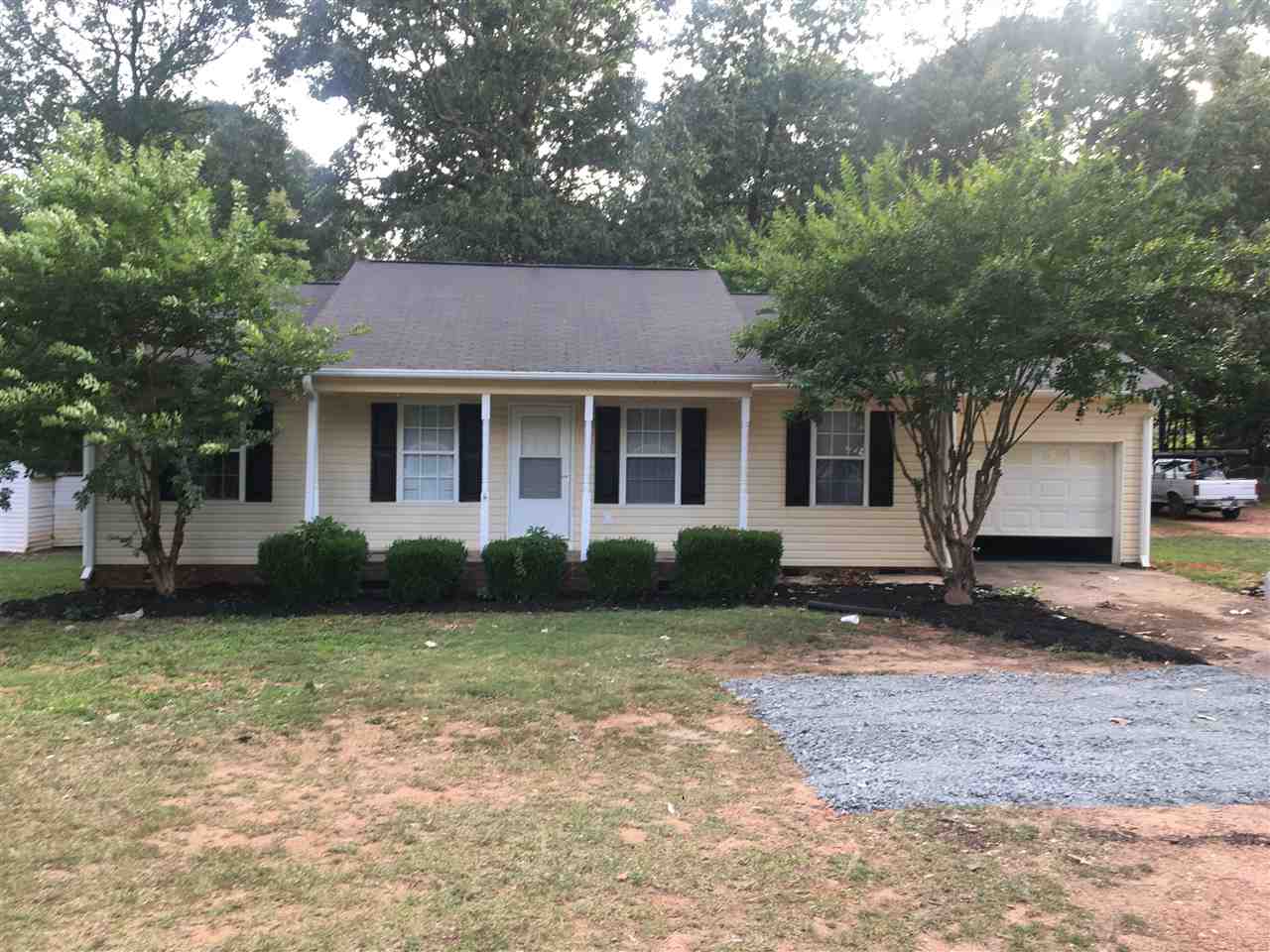 1665 Rainbow Lake Road Inman, SC 29349 - Photo 1 of 17