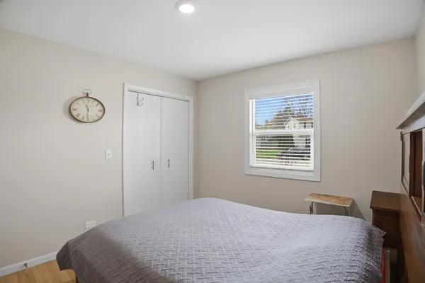 $399,900 | 25 Devonshire Circle, Elgin, IL 60123