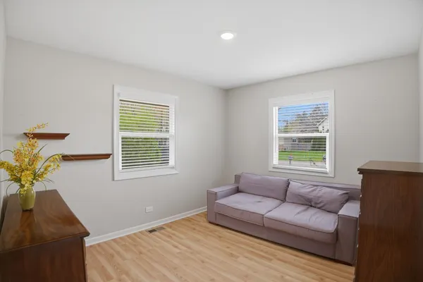 $399,900 | 25 Devonshire Circle, Elgin, IL 60123