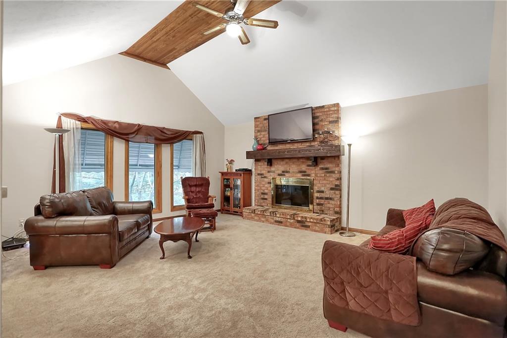 202 North Bluff Road Greenwood, IN 46142 - Photo 3 of 47 Gallery Image 3