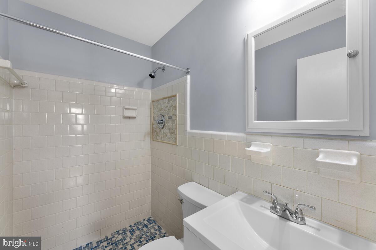 2826 Vixen Lane Silver Spring, MD 20906 - Photo 27 of 41 Gallery Image 27