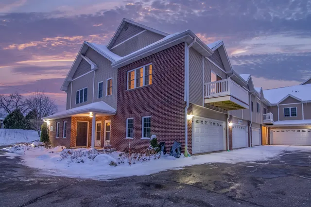 $229,000 | 327 East Clay Street, Unit 21, Whitewater, WI 53190