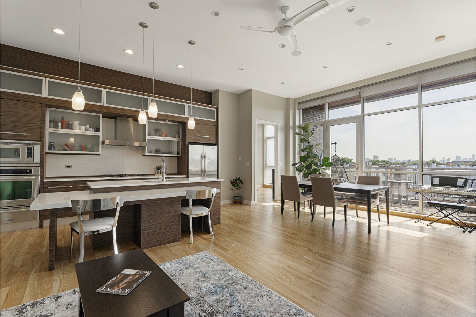 2408 West Rice Street, Unit 403 Chicago, IL 60622 - Photo 3 of 29