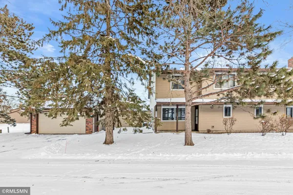 $245,000 | 2451 Wimbledon Bay, Woodbury, MN 55125