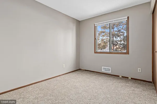 $245,000 | 2451 Wimbledon Bay, Woodbury, MN 55125