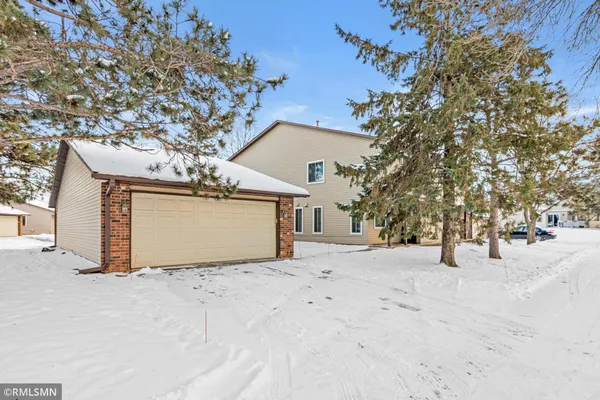 $245,000 | 2451 Wimbledon Bay, Woodbury, MN 55125