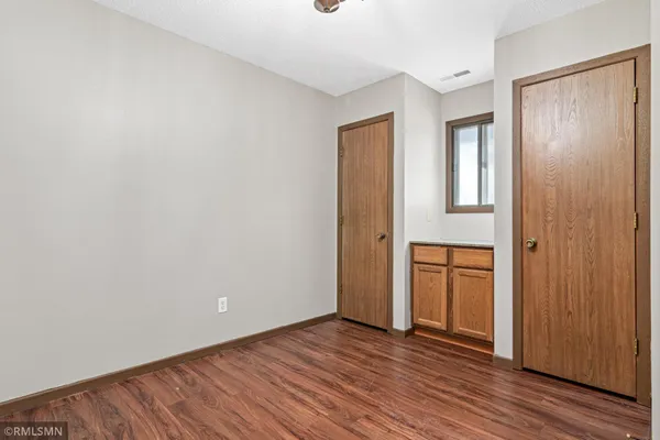 $245,000 | 2451 Wimbledon Bay, Woodbury, MN 55125