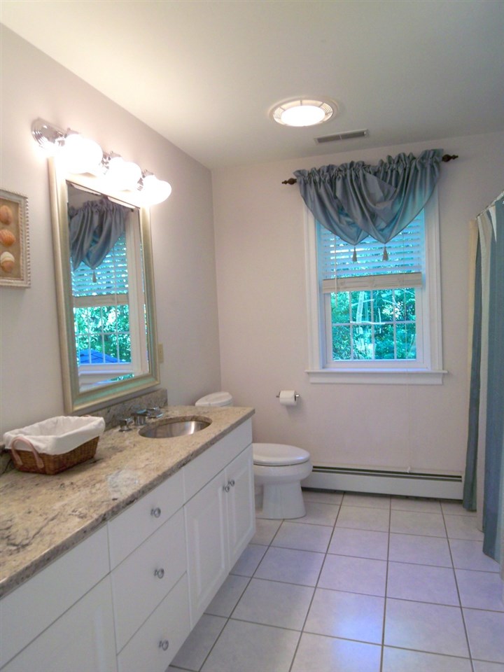 8 Windmill Lane Atkinson, NH 03811 - Photo 18 of 32 Gallery Image 18