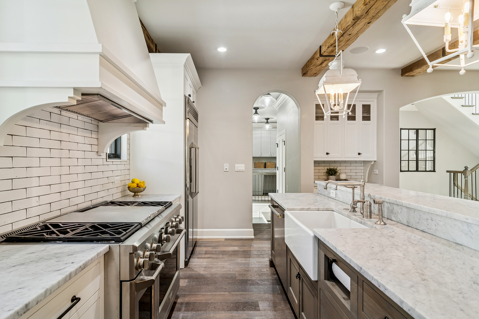 636 South Division Street Barrington, IL 60010 - Photo 20 of 61 a kitchen with a stove and a sink