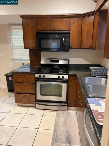 $3,000 | 558 A Street, Hayward, CA 94541