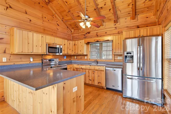 $521,000 | 28 Outback Trail, Nebo, NC 28761