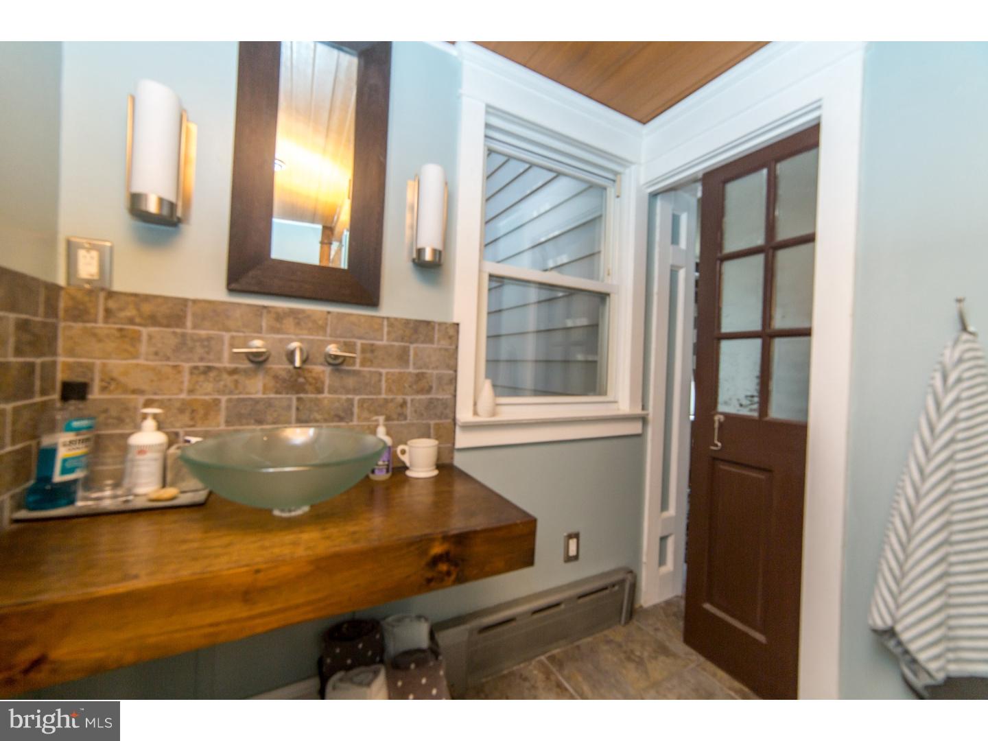 22 North Trooper Road Norristown, PA 19403 - Photo 14 of 25 Bathroom