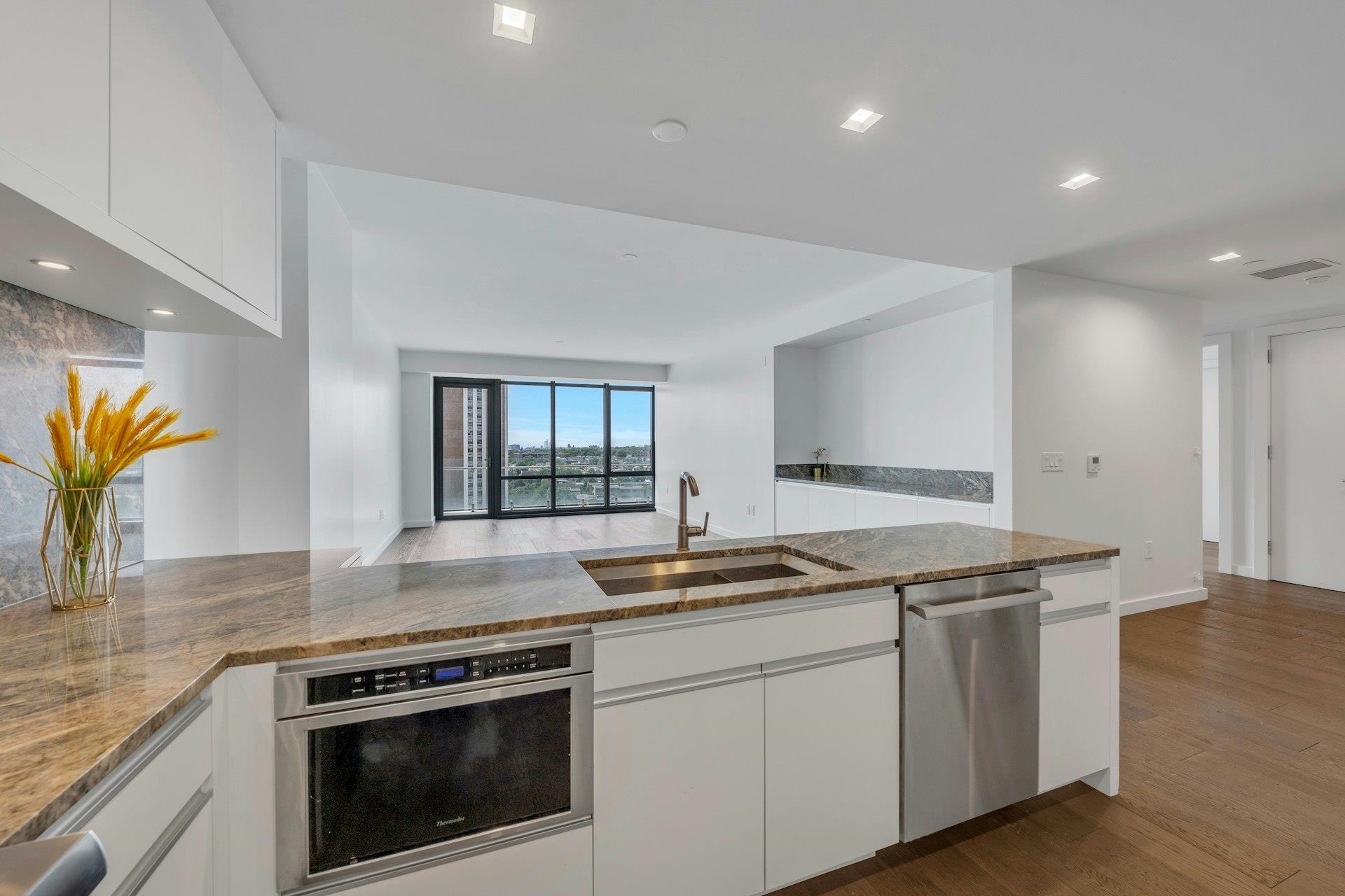 320 Adolphus Avenue, Unit 1009 Cliffside Park, NJ 07010 - Photo 11 of 43