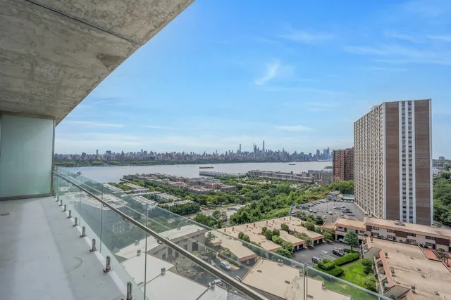 $1,109,000 | 320 Adolphus Avenue, Unit 1009, Cliffside Park, NJ 07010