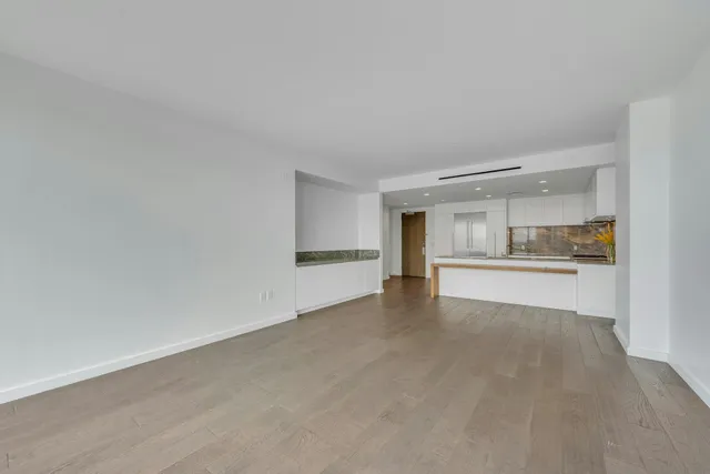 $1,109,000 | 320 Adolphus Avenue, Unit 1009, Cliffside Park, NJ 07010