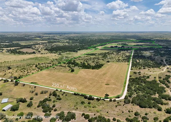 $1,875,000 | 2875 County Road 610, Hamilton, TX 76531