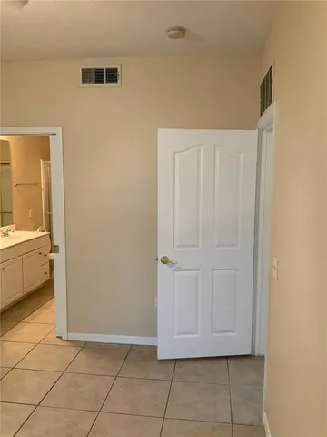 $1,500 | 2275 Northwest 16th Terrace, Gainesville, FL 32605