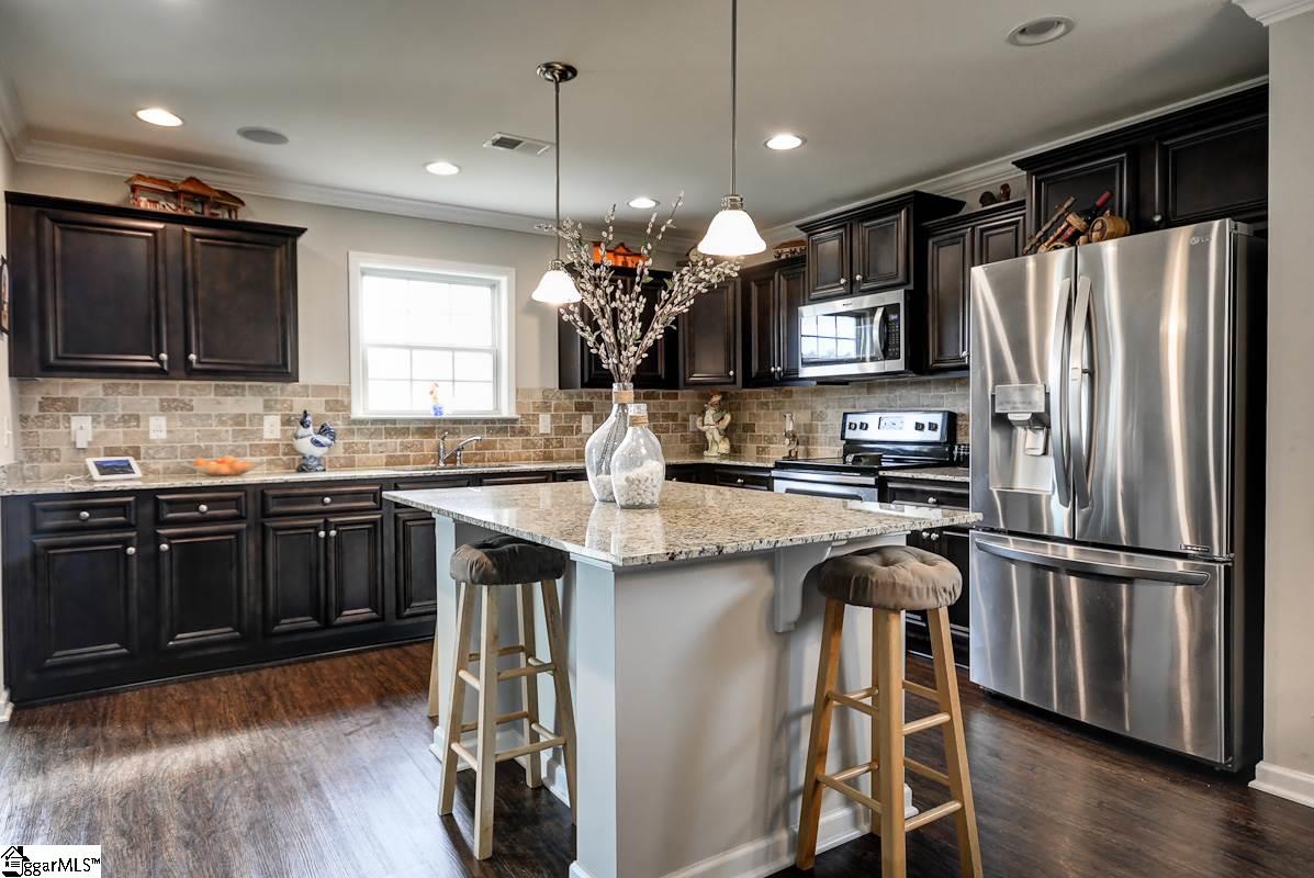 3 Snowy Court Fountain Inn, SC 29644 - Photo 5 of 34 Gallery Image 5