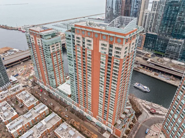 walk in balcony with an outdoor space