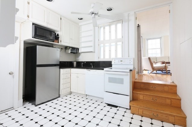 296 Marlborough Street, Unit 7 Boston, MA 02116 - Photo 2 of 4