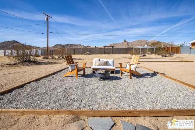 $435,000 | 4742 Ave La Flora Desierta, Joshua Tree, CA 92252