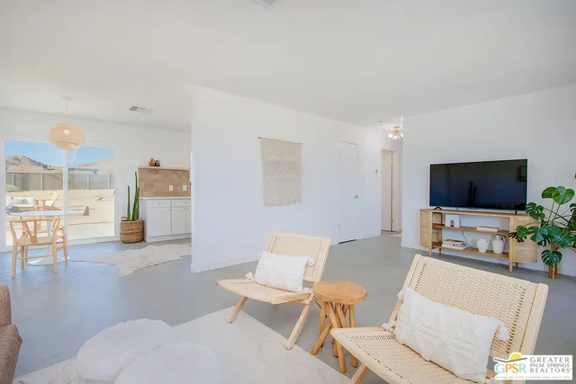 $435,000 | 4742 Ave La Flora Desierta, Joshua Tree, CA 92252