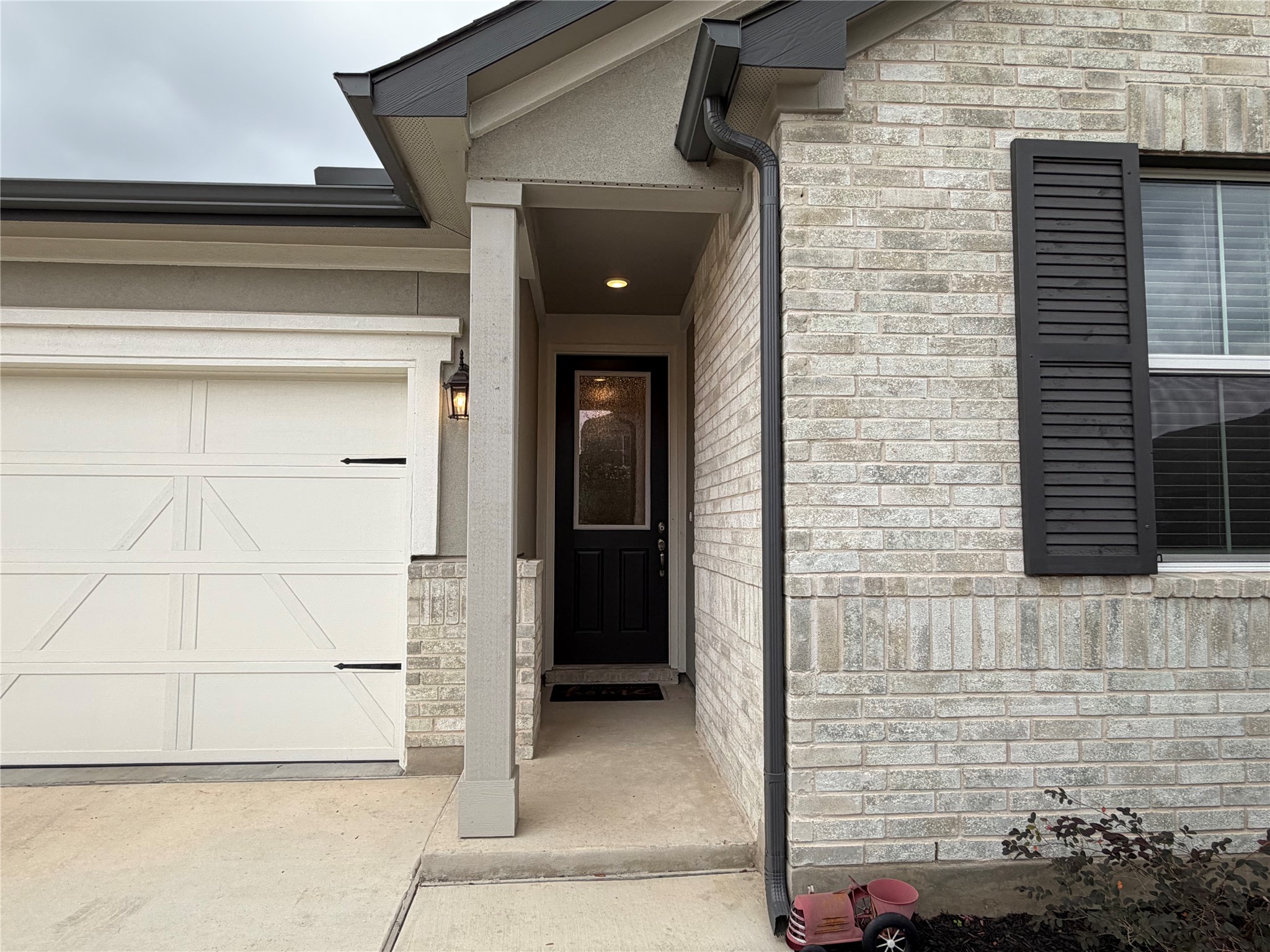 549 Raleigh Drive Georgetown, TX 78633 - Photo 4 of 29 a view of front door of house