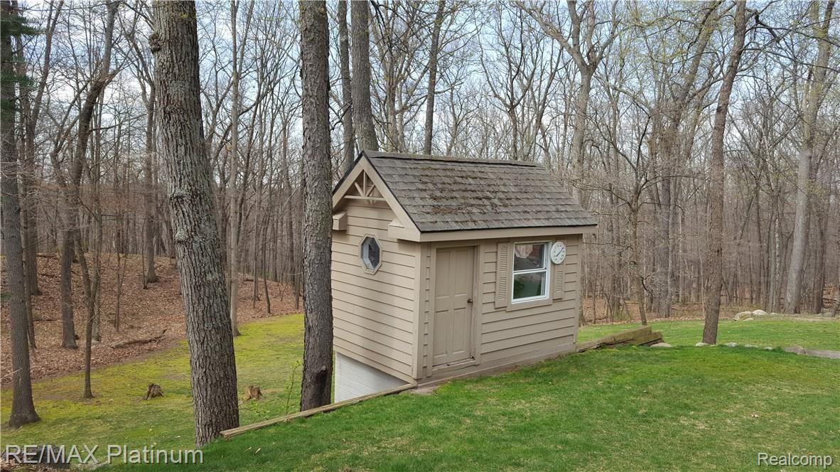 522 Timbermill Lane Howell, MI 48843 - Photo 25 of 29 20160420_113739.jpg