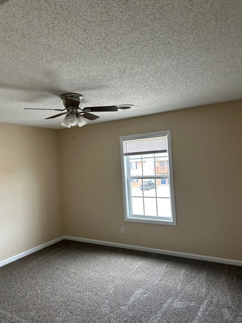 3839 Jockey Drive, Unit C Clarksville, TN 37042 - Photo 5 of 11