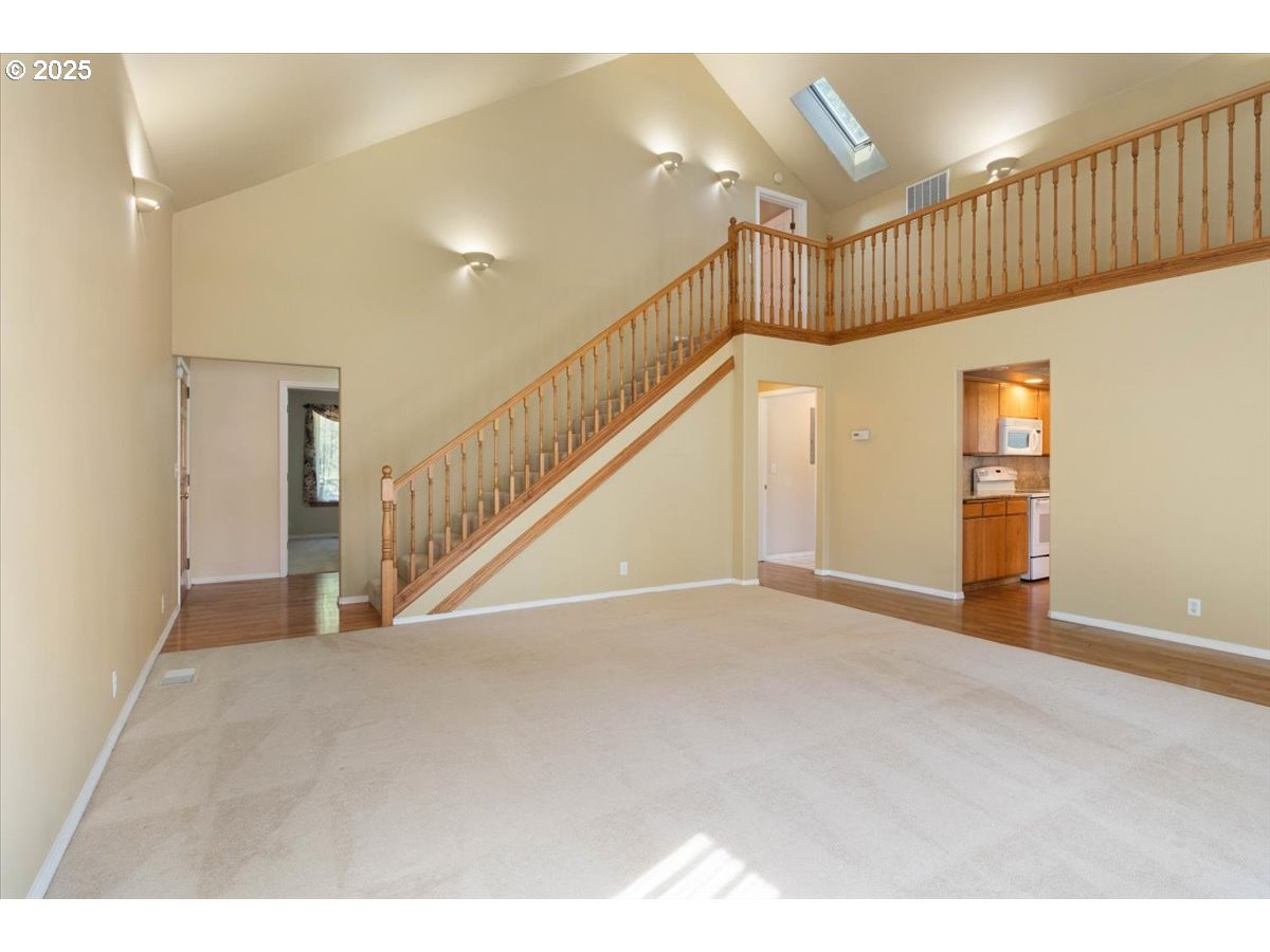 41715 Miles Lane Lebanon, OR 97355 - Photo 16 of 48