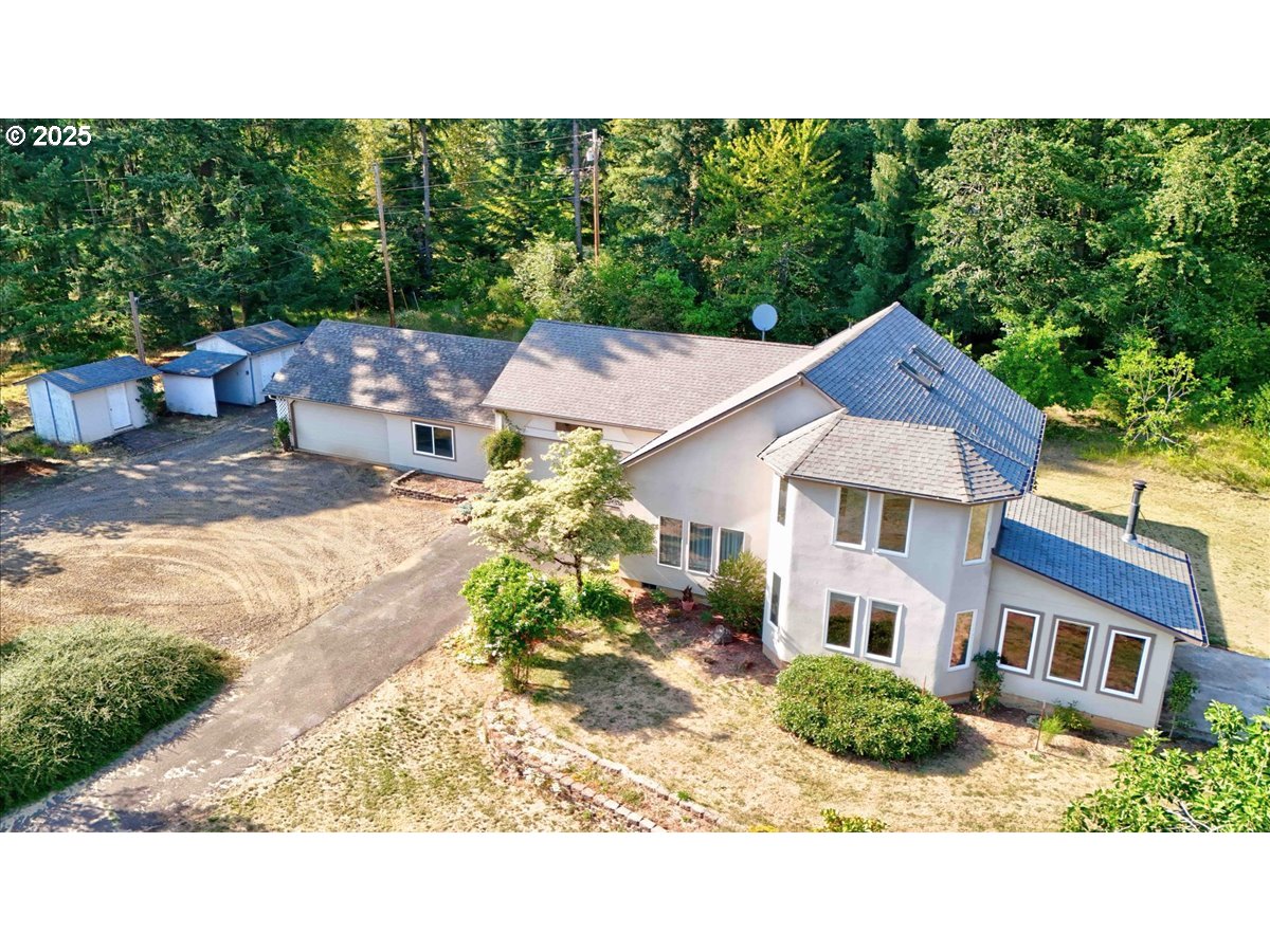 41715 Miles Lane Lebanon, OR 97355 - Photo 3 of 48