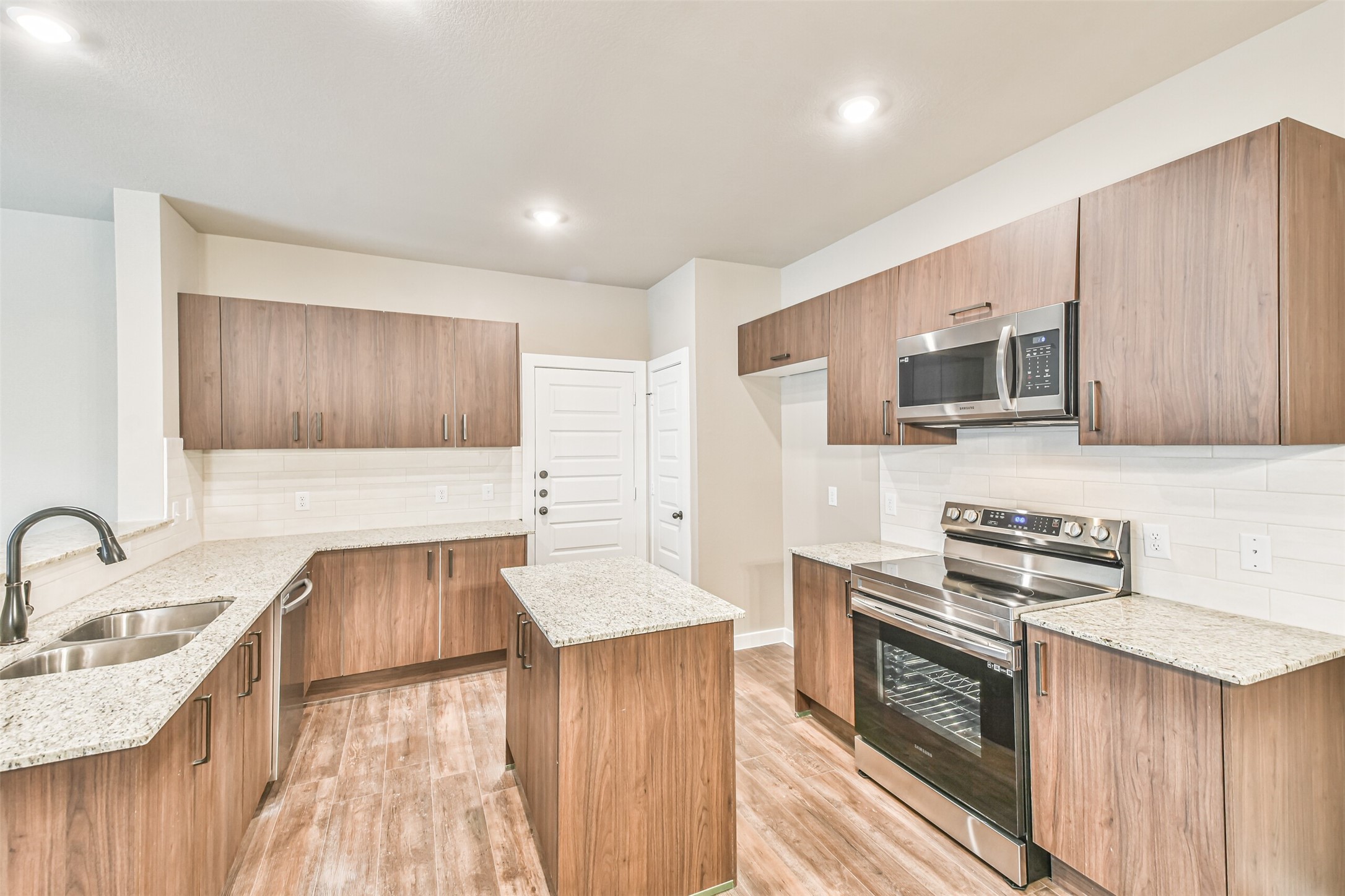 25531 Starling Lane Magnolia, TX 77354 - Photo 10 of 31