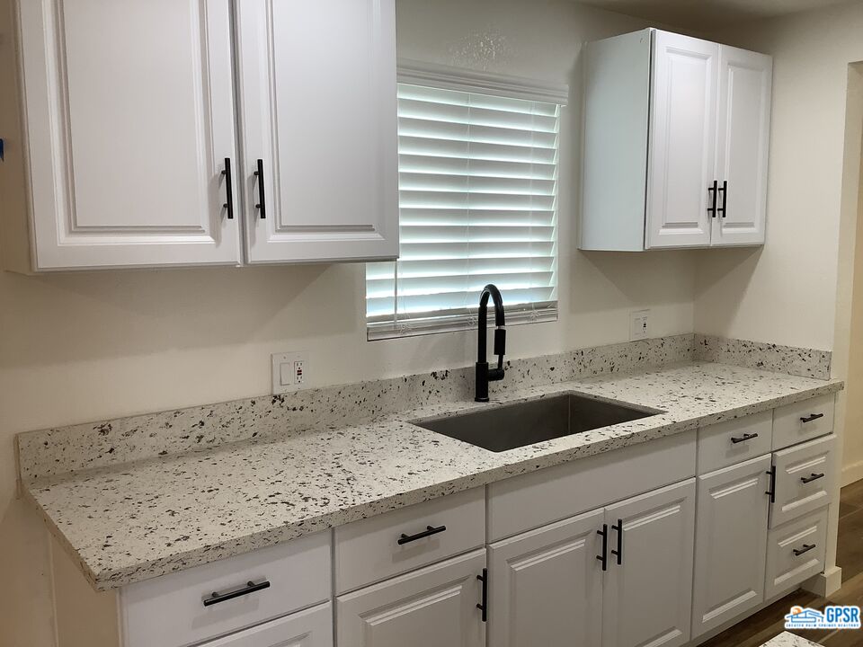 70875 Dillon Road, Unit 59 Desert Hot Springs, CA 92241 - Photo 14 of 31