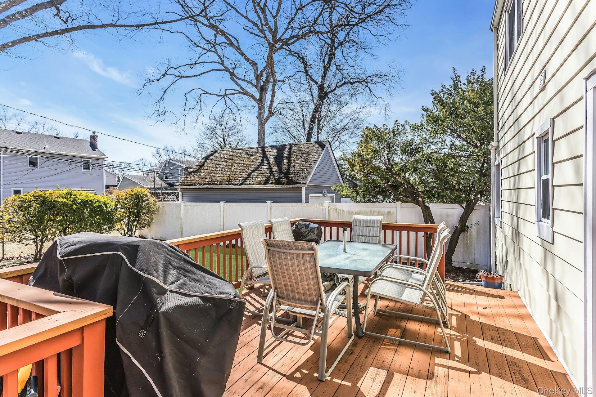 1844 Old Mill Road Merrick, NY 11566 - Photo 25 of 25