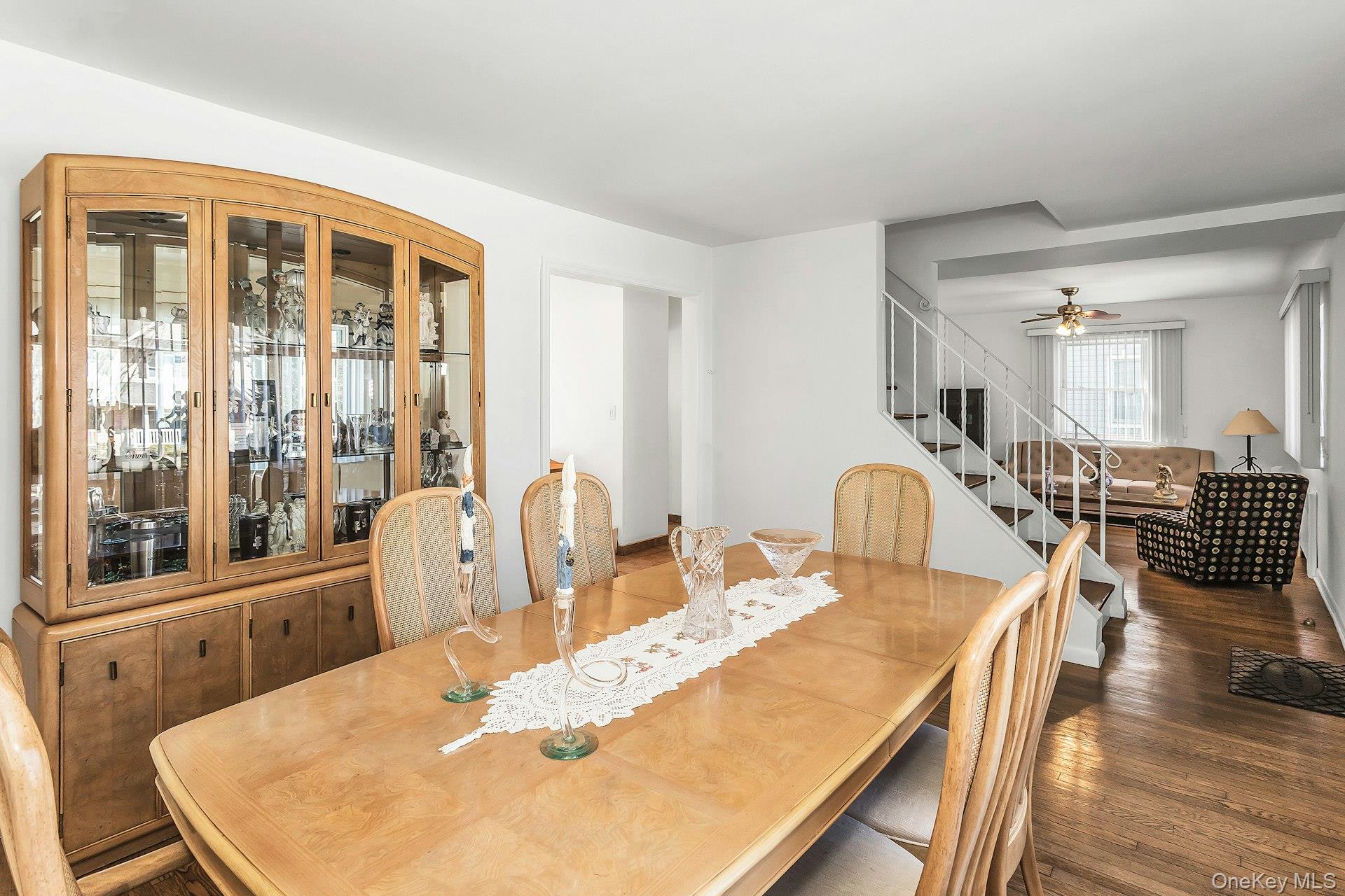 1844 Old Mill Road Merrick, NY 11566 - Photo 10 of 25