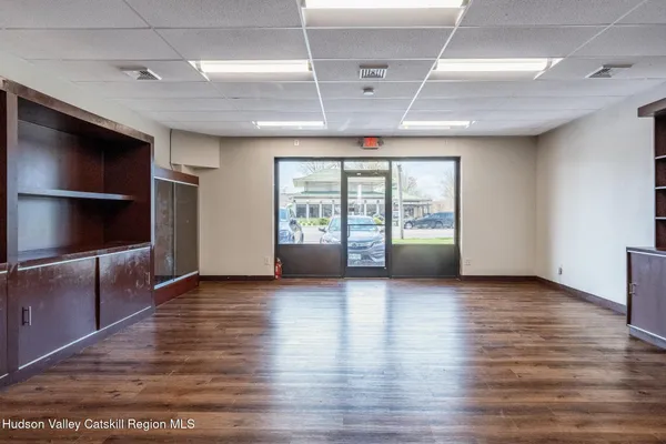 $2,500 | 890-896 Ulster Avenue, Unit 1, Kingston, NY 12401