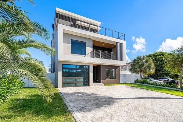 $3,490,000 | 3225 Canal Drive, Pompano Beach, FL 33062