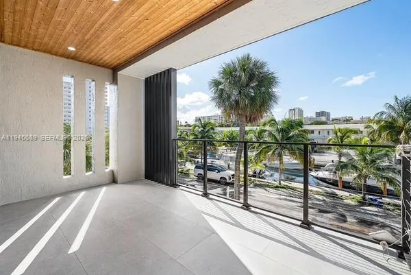 $3,490,000 | 3225 Canal Drive, Pompano Beach, FL 33062