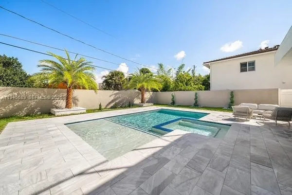 $3,490,000 | 3225 Canal Drive, Pompano Beach, FL 33062