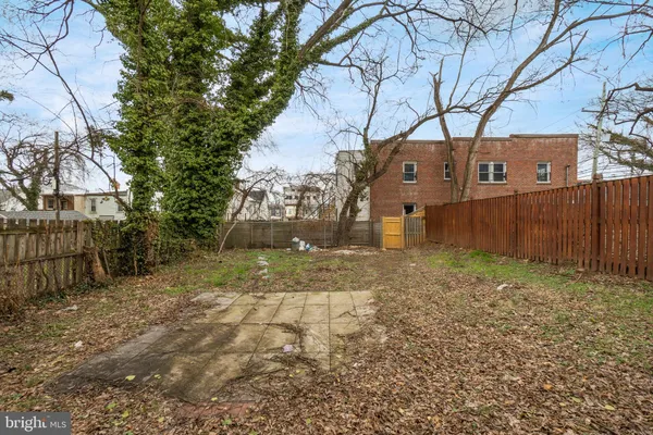 $1,700 | 1526 V Street Southeast, Unit 2, Washington, DC 20020