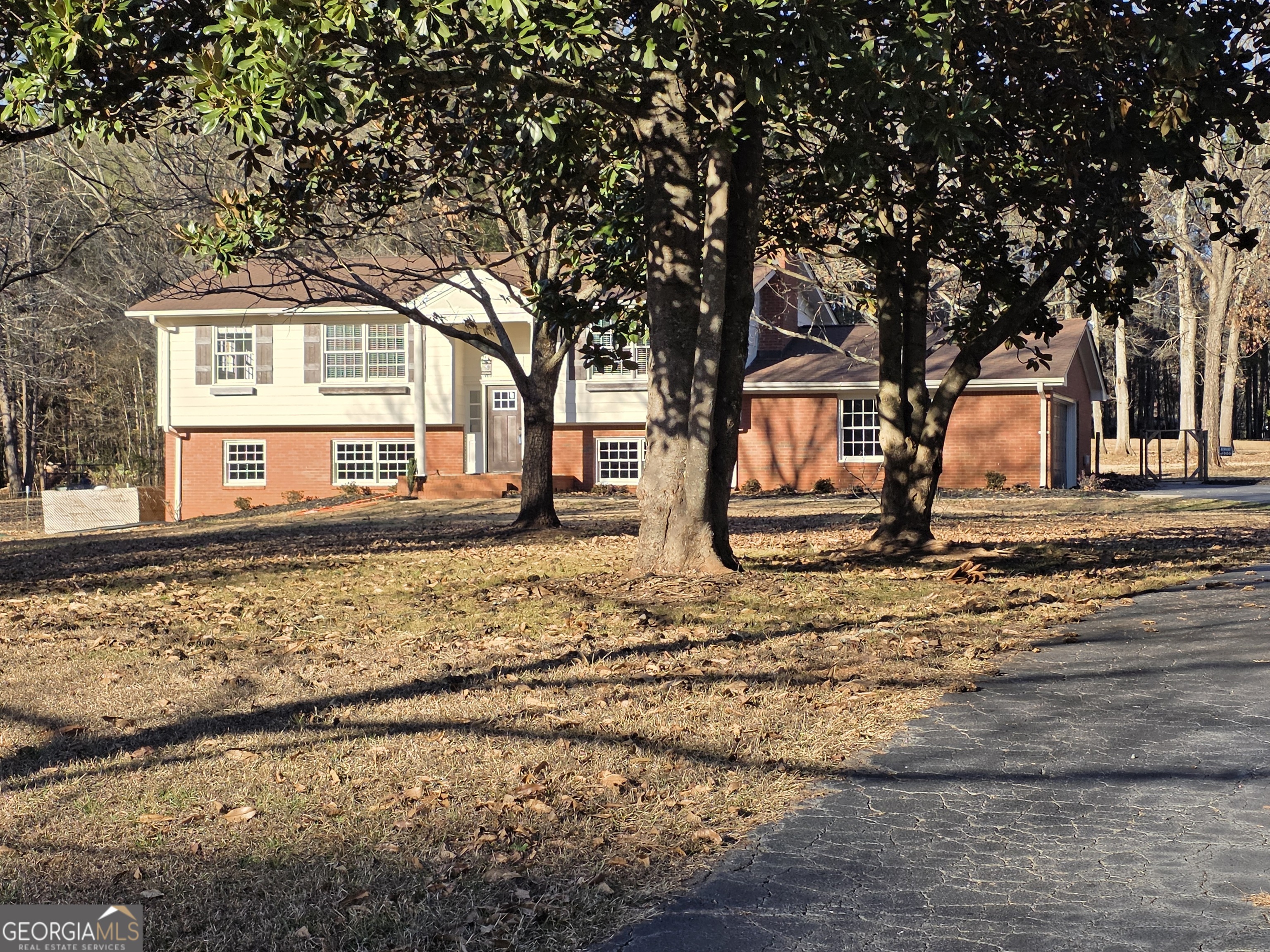 1041 Cooper Lane Rutledge, GA 30663 - Photo 2 of 7