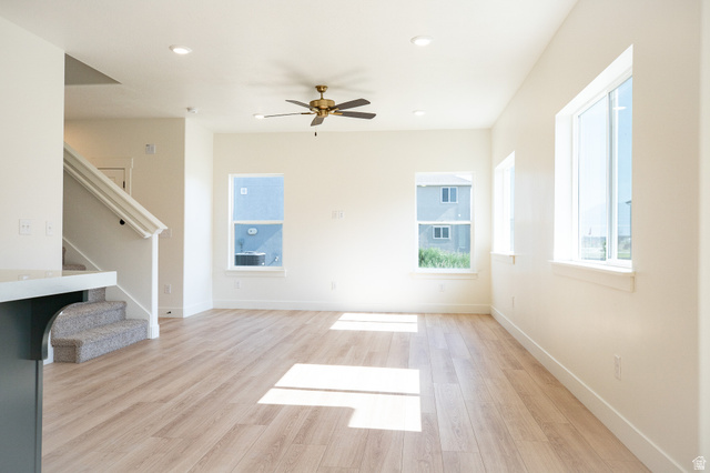 1126 1060 West Salem, UT 84653 - Photo 4 of 14 Living room