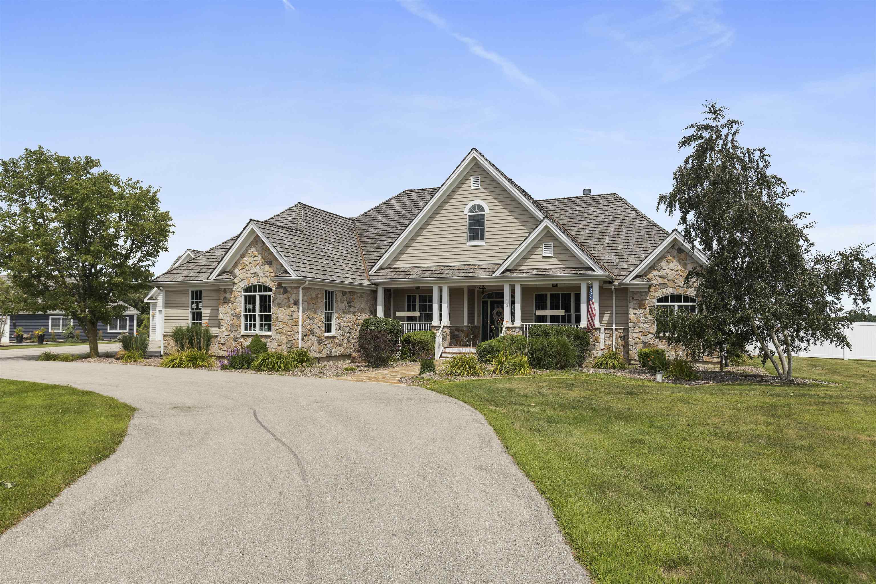 1130 Eagle Chase Drive Seneca, IL 61360 - Photo 4 of 46 a front view of a house with a yard
