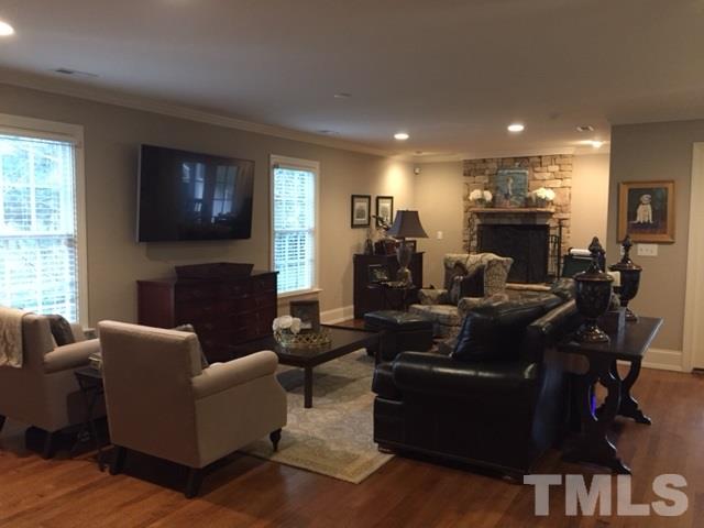 1418 Chester Road Raleigh, NC 27608 - Photo 3 of 19