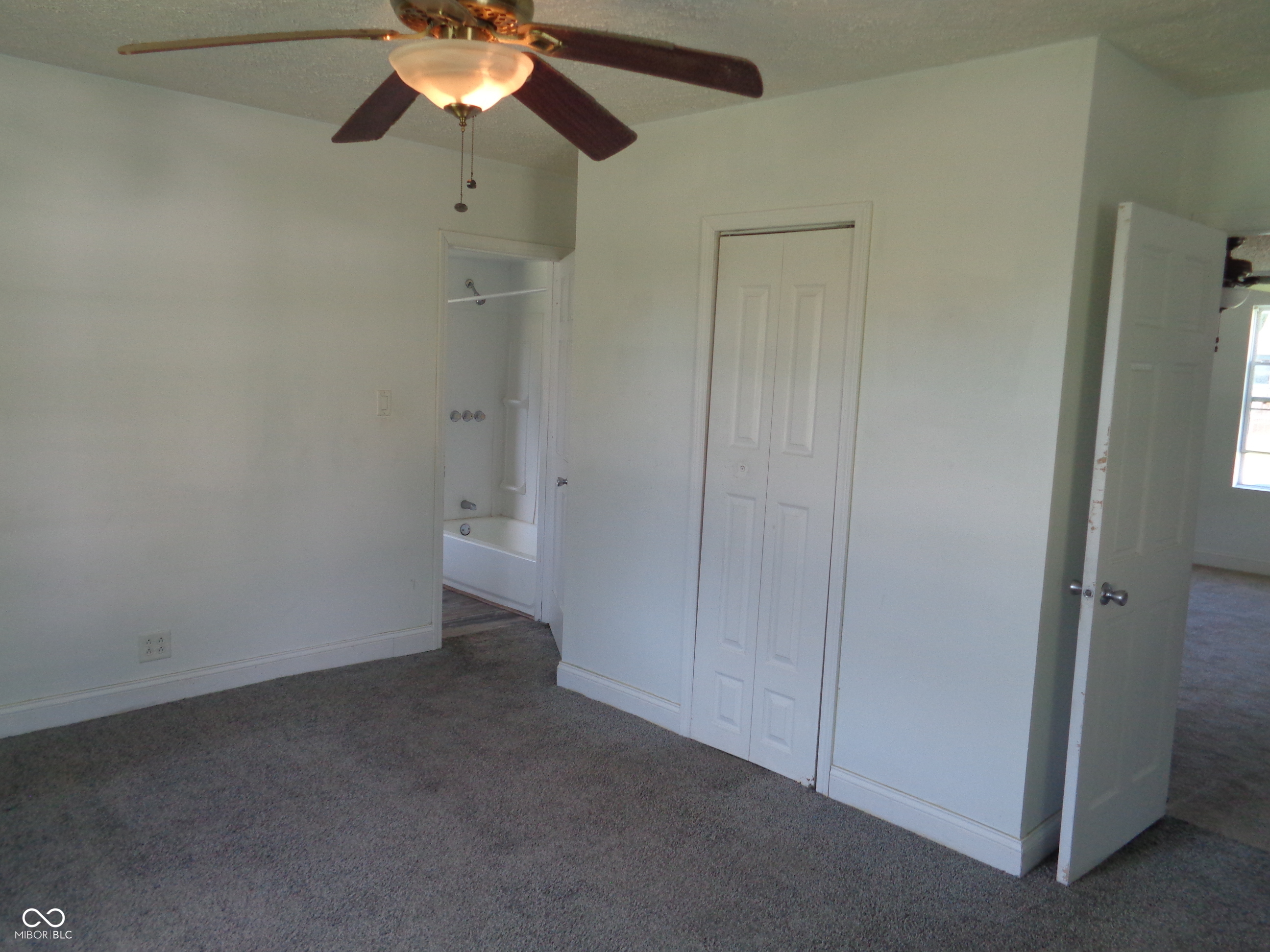 400 South Division Street Cayuga, IN 47928 - Photo 25 of 36
