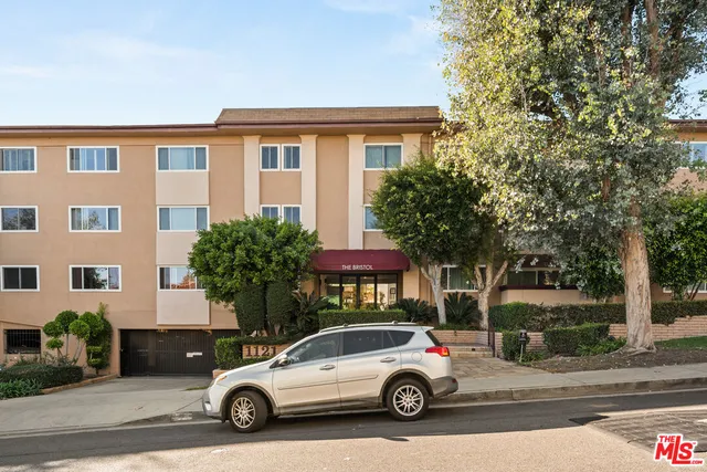 $3,750 | 1121 North Olive Drive, Unit 209, West Hollywood, CA 90069
